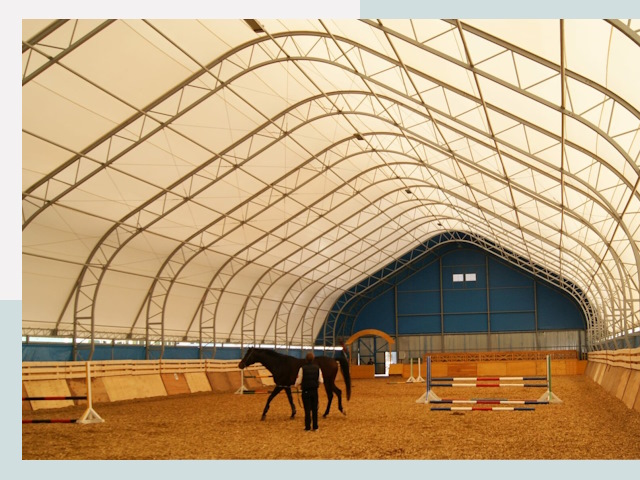 Строительство конных манежей в Когалыме