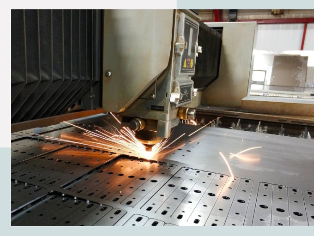 Лазерная резка металла в Когалыме от 620 руб.